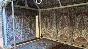 نمایش دار بافندگی سنتی در موزه تار و پود یزد